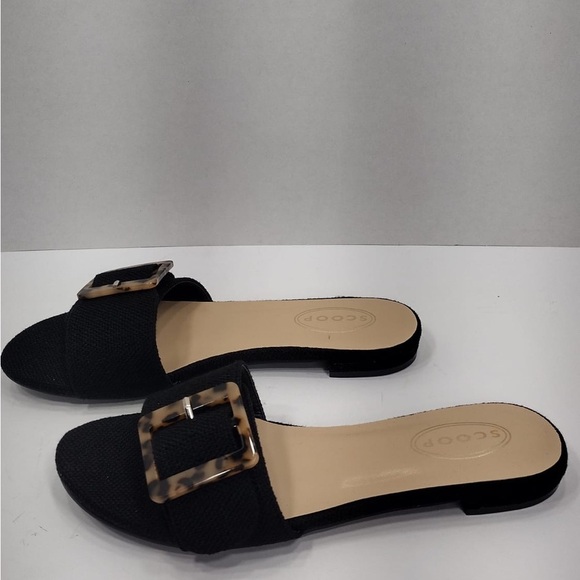 Scoop Women's Black Slide Sandals with Tortoise Buckle size 8 brand new w/box - Picture 2 of 7